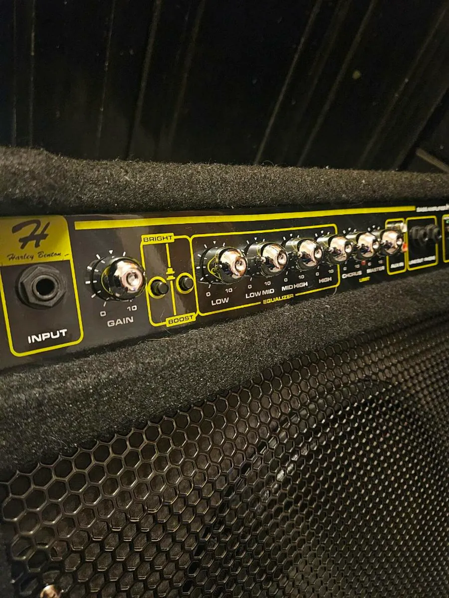 80 watts bass amp - Image 2