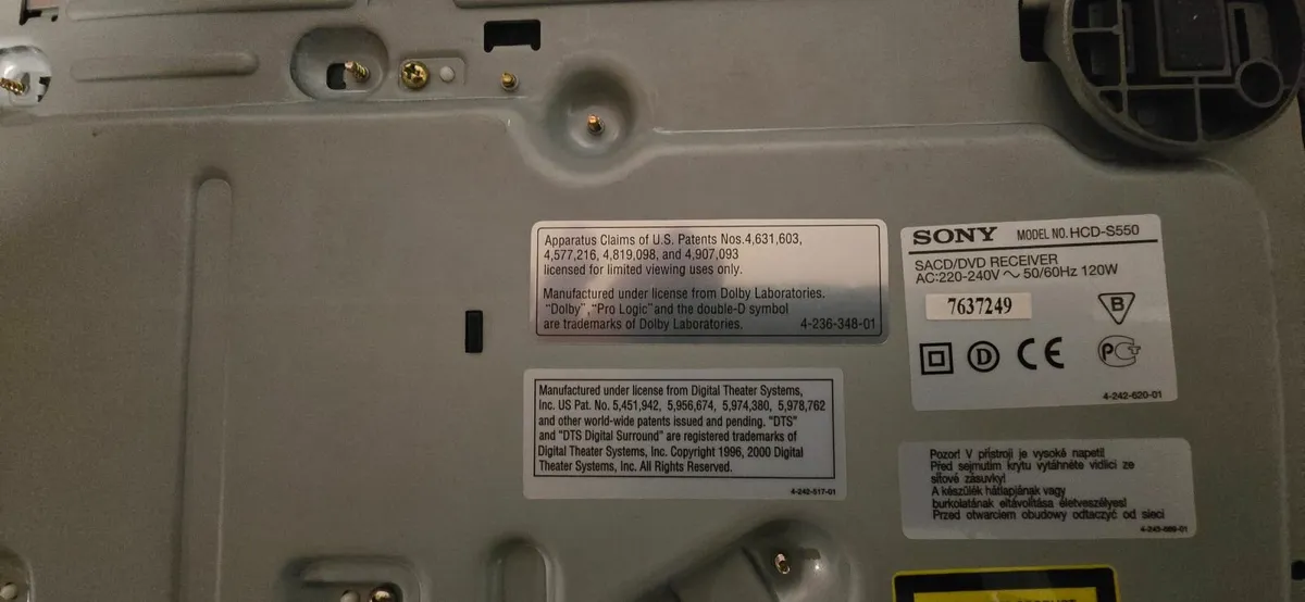 Sony Dav S550 DVD player, with surround sound kit - Image 4