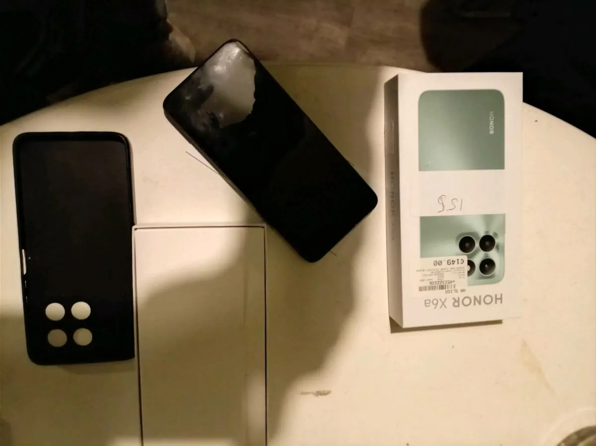 Smart fone - Image 2