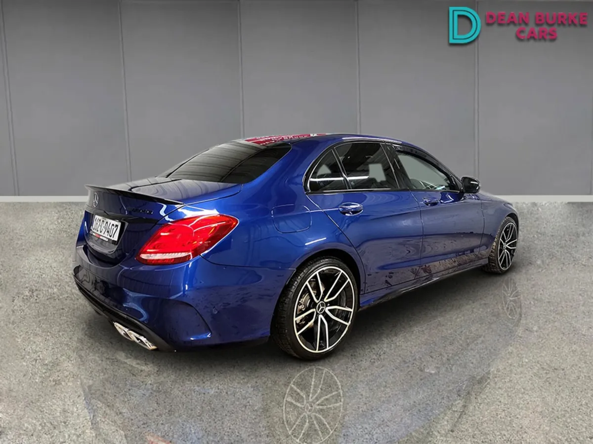 AMG Line C220 Diesel - Image 2