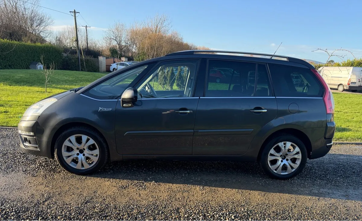 Citroen C4 Automatic 7 Seater - Image 3