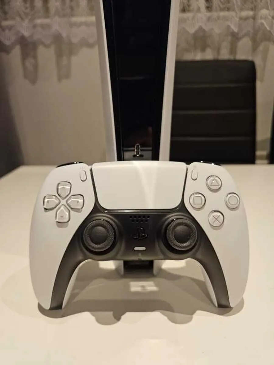 Ps5 pro disc-free - Image 2