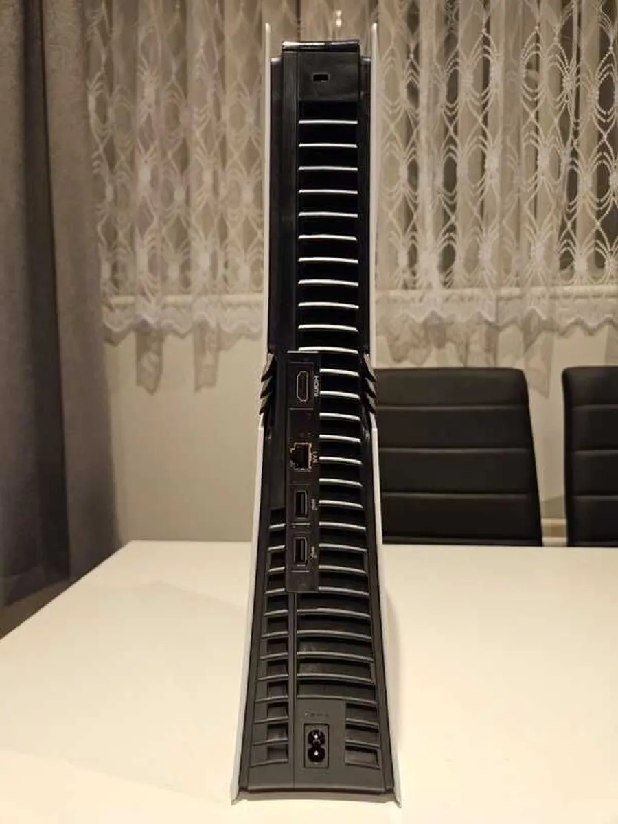 Ps5 pro disc-free - Image 4