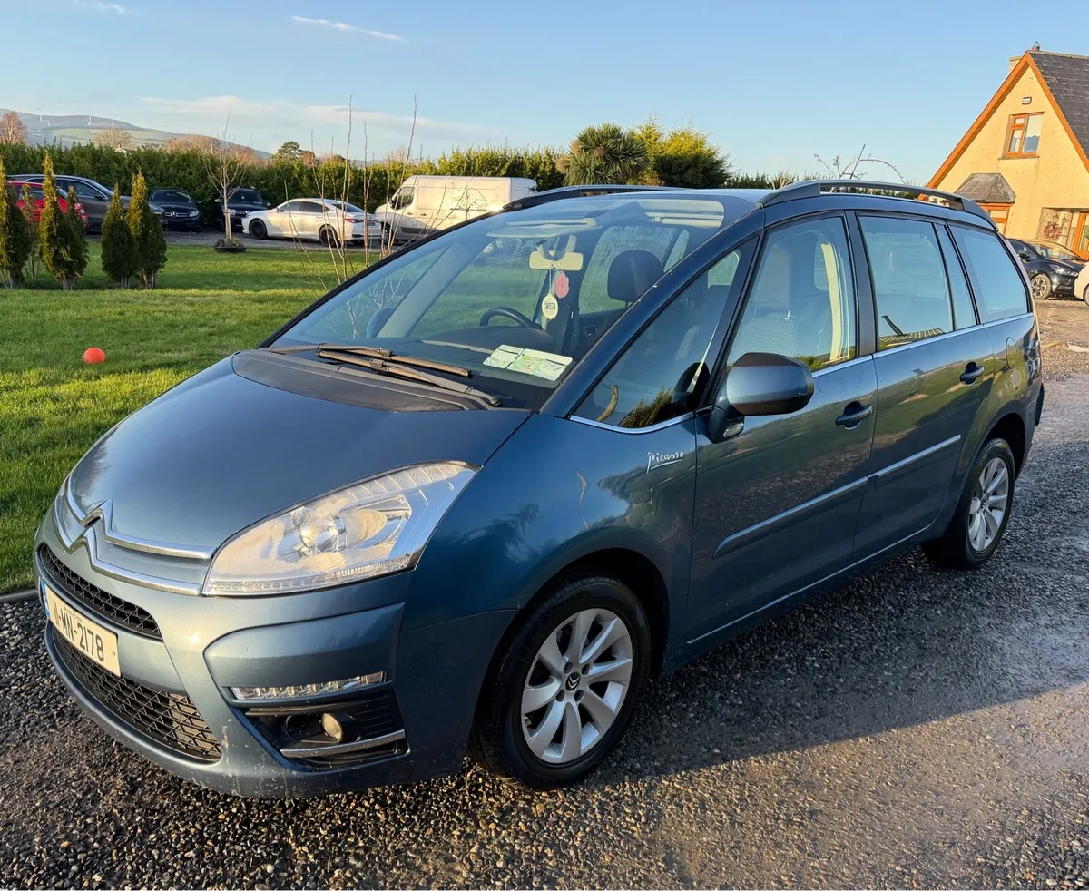 Citroen C4 7 Seater - Image 2