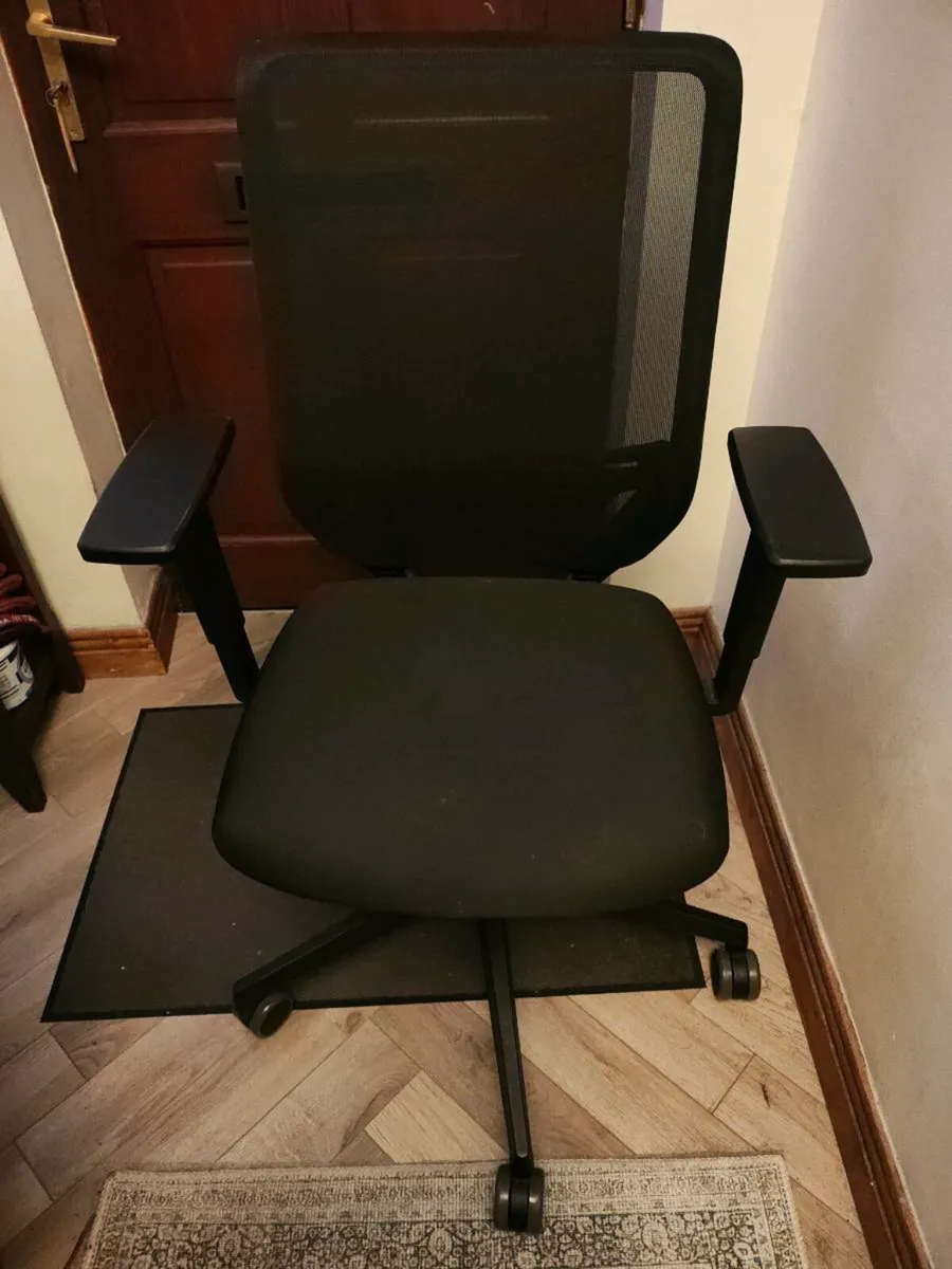 Office chair office chair. Great condition - Image 1