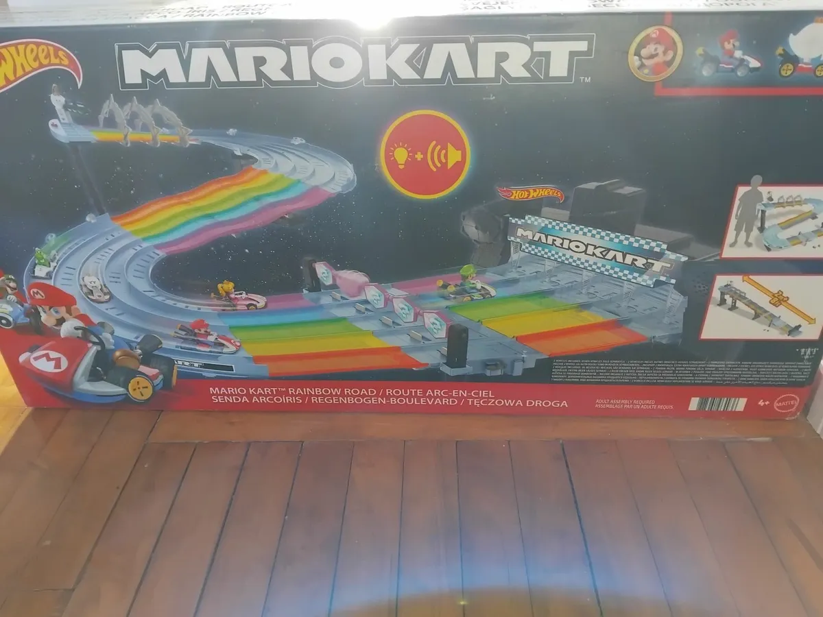 Hot Wheels Mario Track