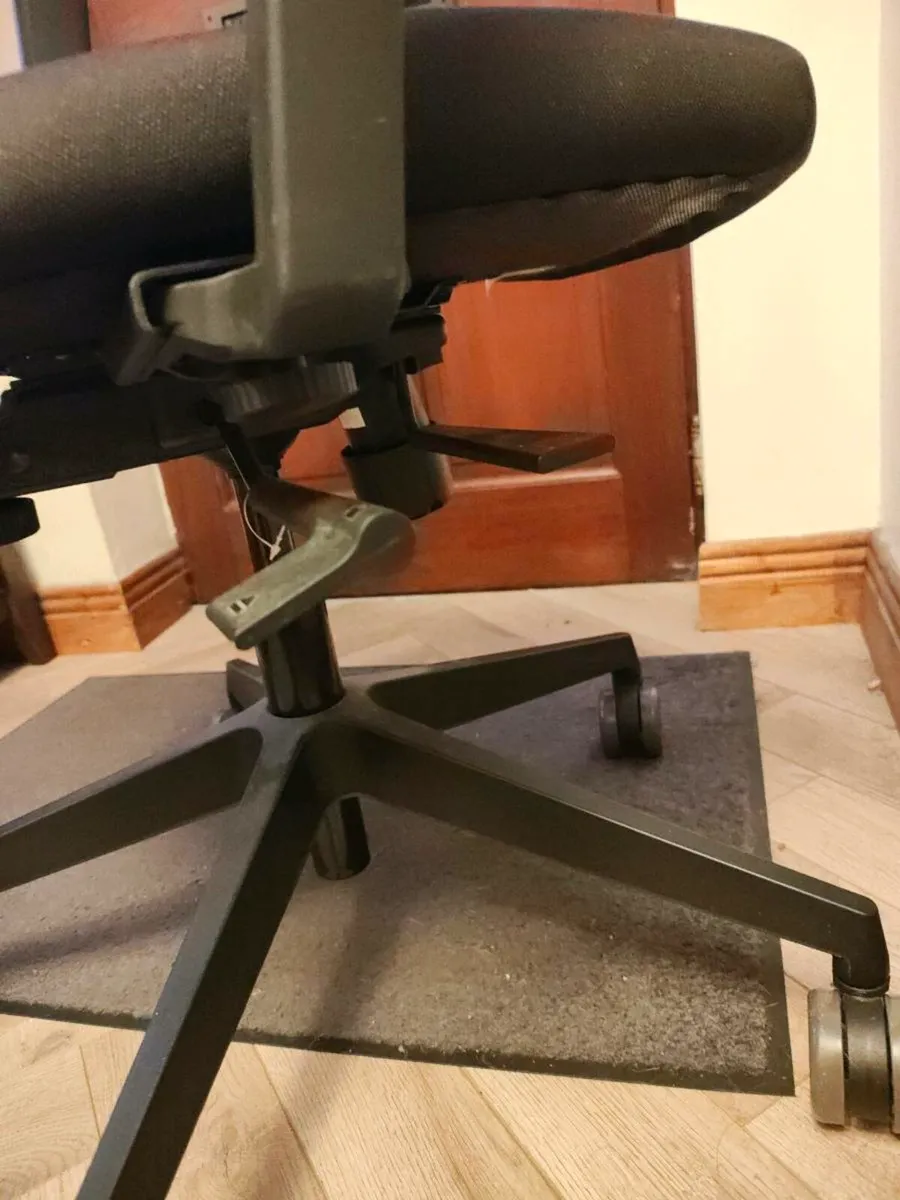 Office chair office chair. Great condition - Image 2