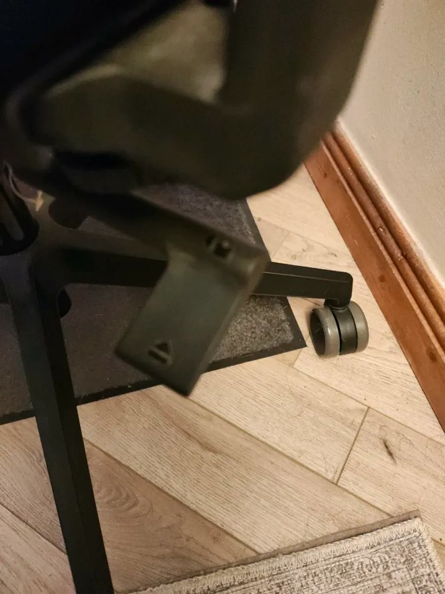 Office chair office chair. Great condition - Image 3
