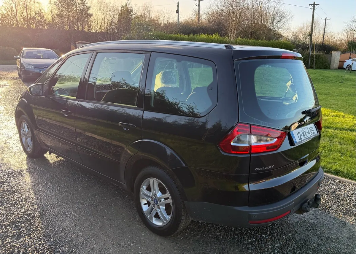 Ford Galaxy 7 Seater - Image 4