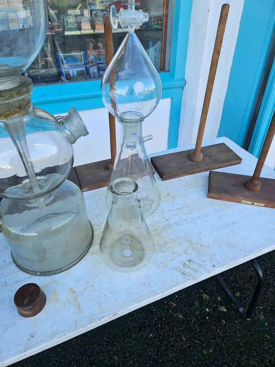 Vintage Laboratory Apparatus  Equipment - Image 2