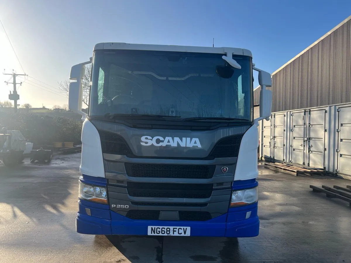 Cattle truck - Image 2