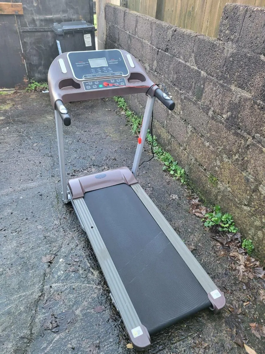 Treadmill for sale.  Delivery - Image 3