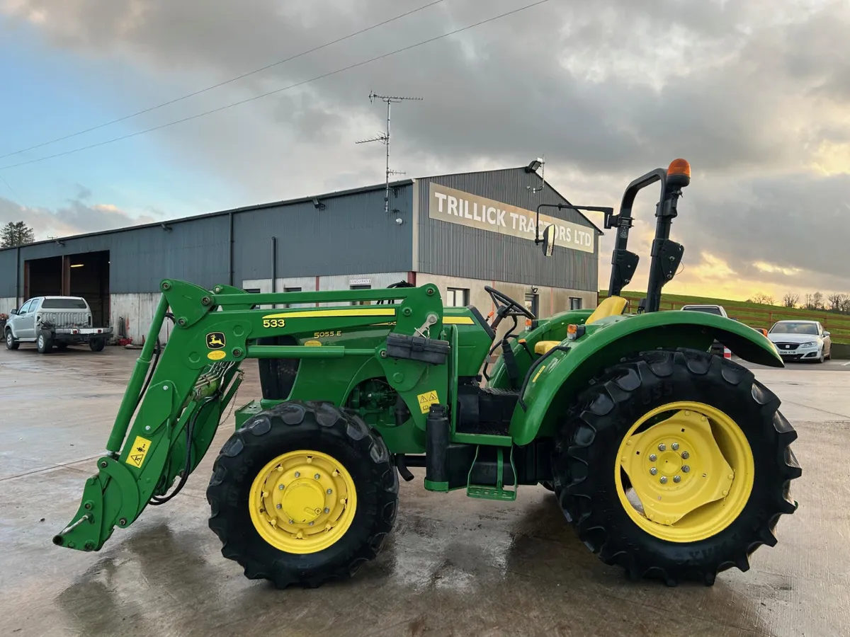 2012 John Deere 5055E C/W JD 533 Power Loader - Image 4