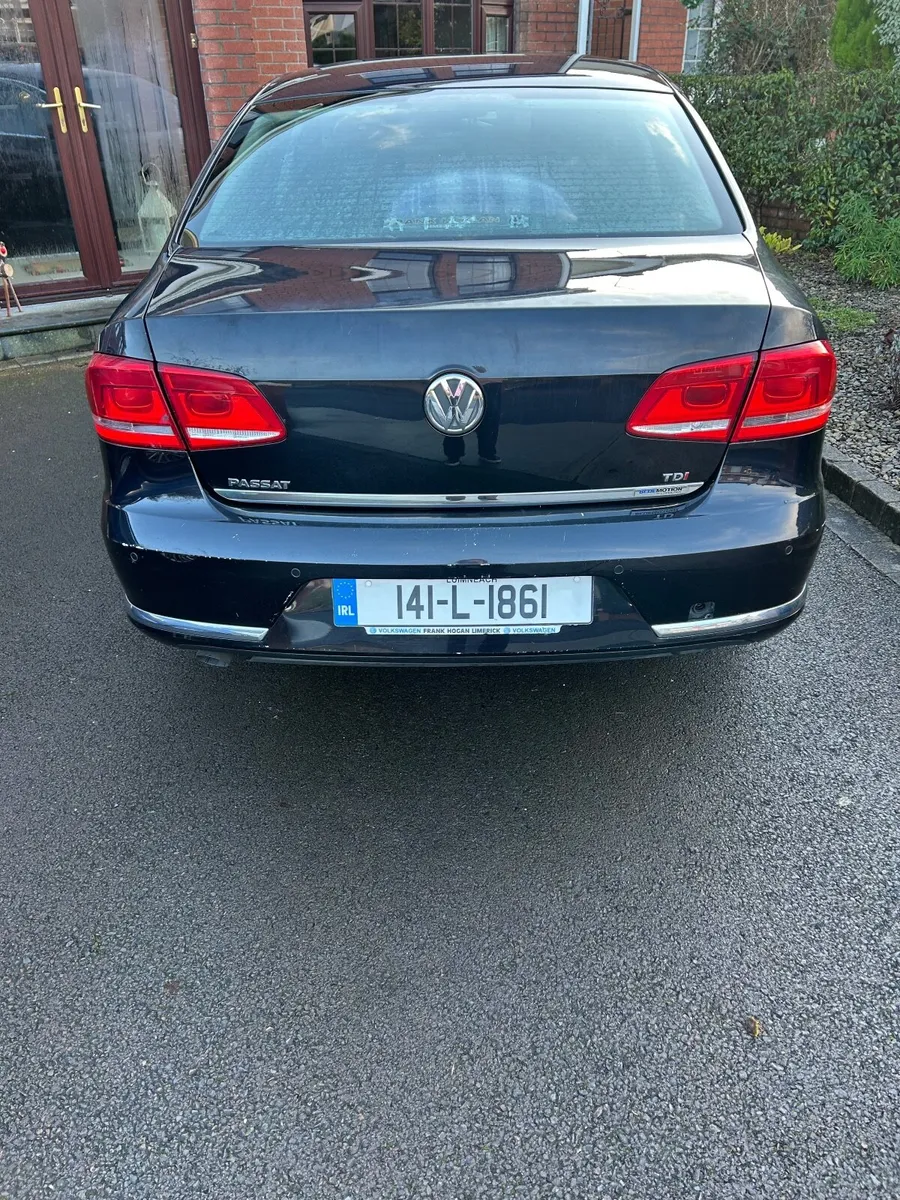 Volkswagen Passat 2014 - Image 1