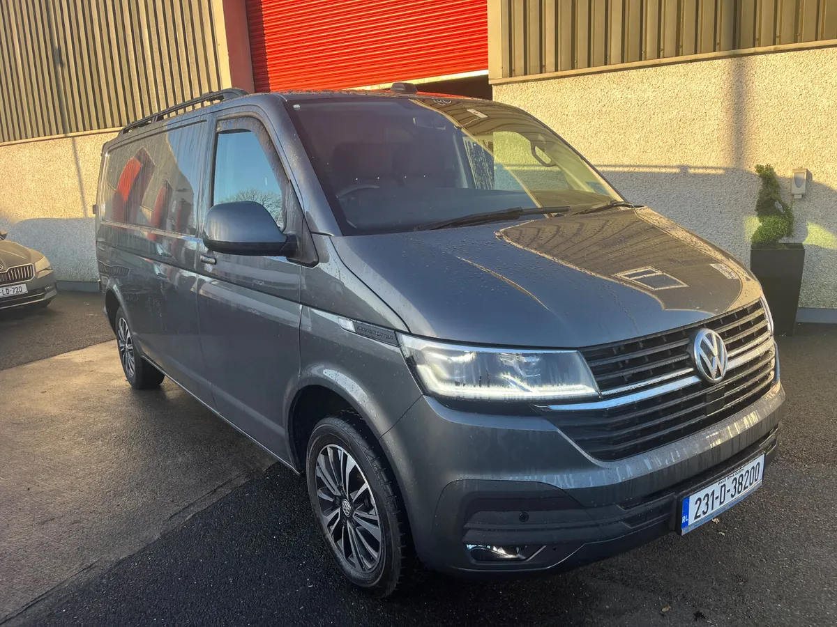 Volkswagen Transporter 2023 - Image 2