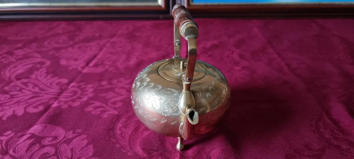 Solid Brass Art Deco Engraved Medium Lidded Teapot - Image 4