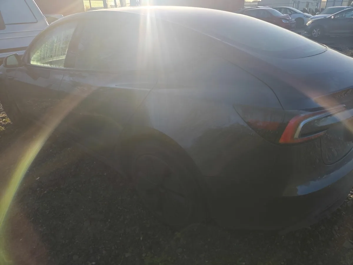 241 tesla 3 - Image 3