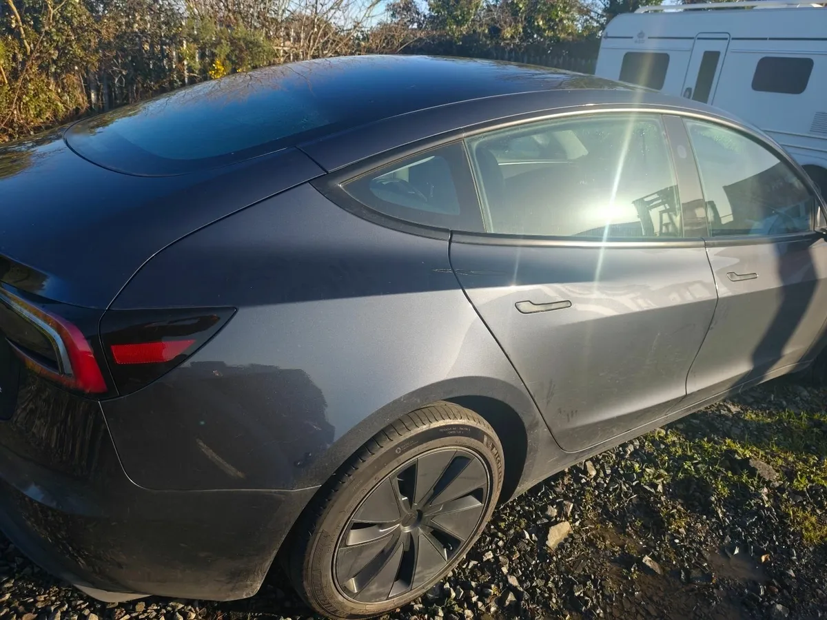 241 tesla 3 - Image 4