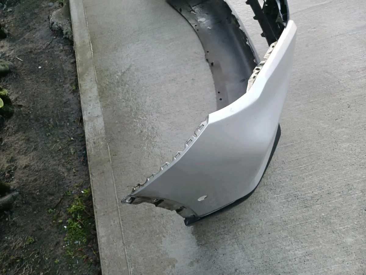 X trail front bumper 2019 - Image 2