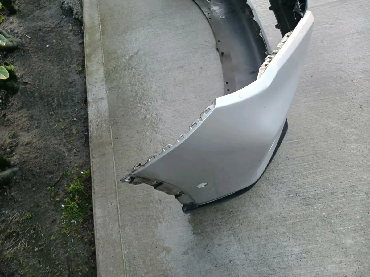 X trail front bumper 2019 - Image 3