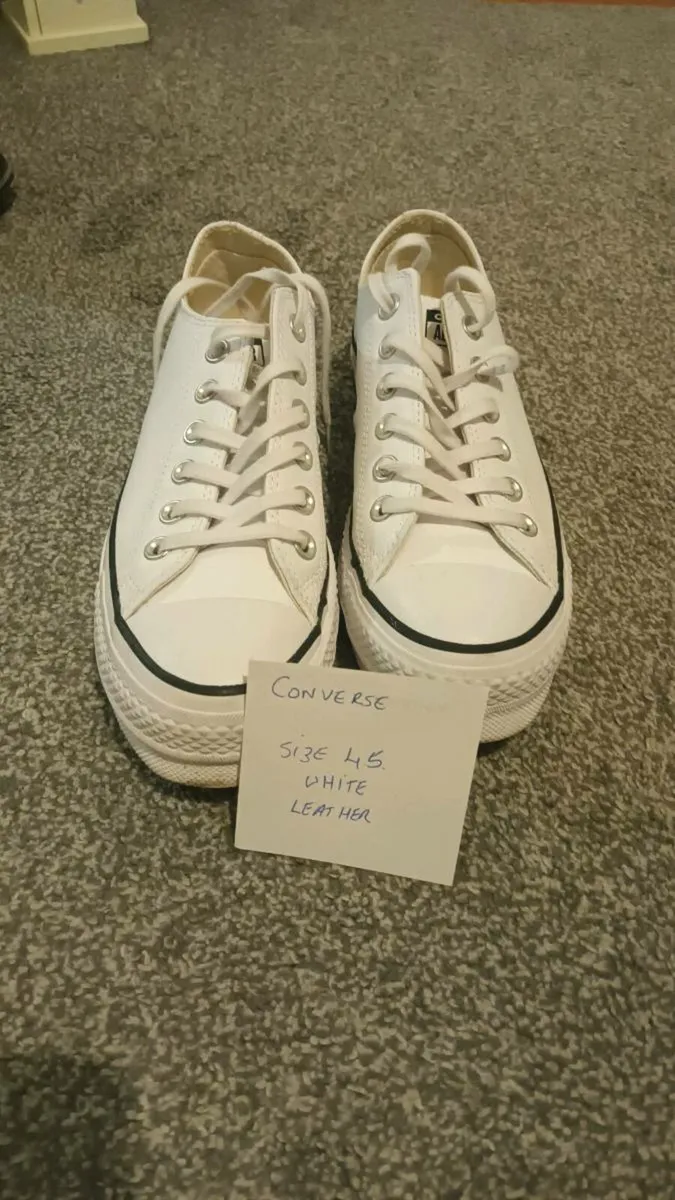 Various ladies trainers - Image 4