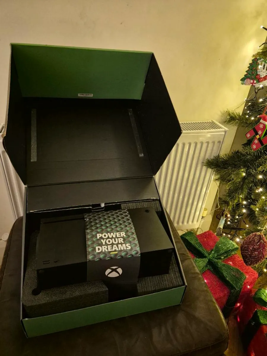 Xbox Series X 1TB Black Gaming Console - Image 1