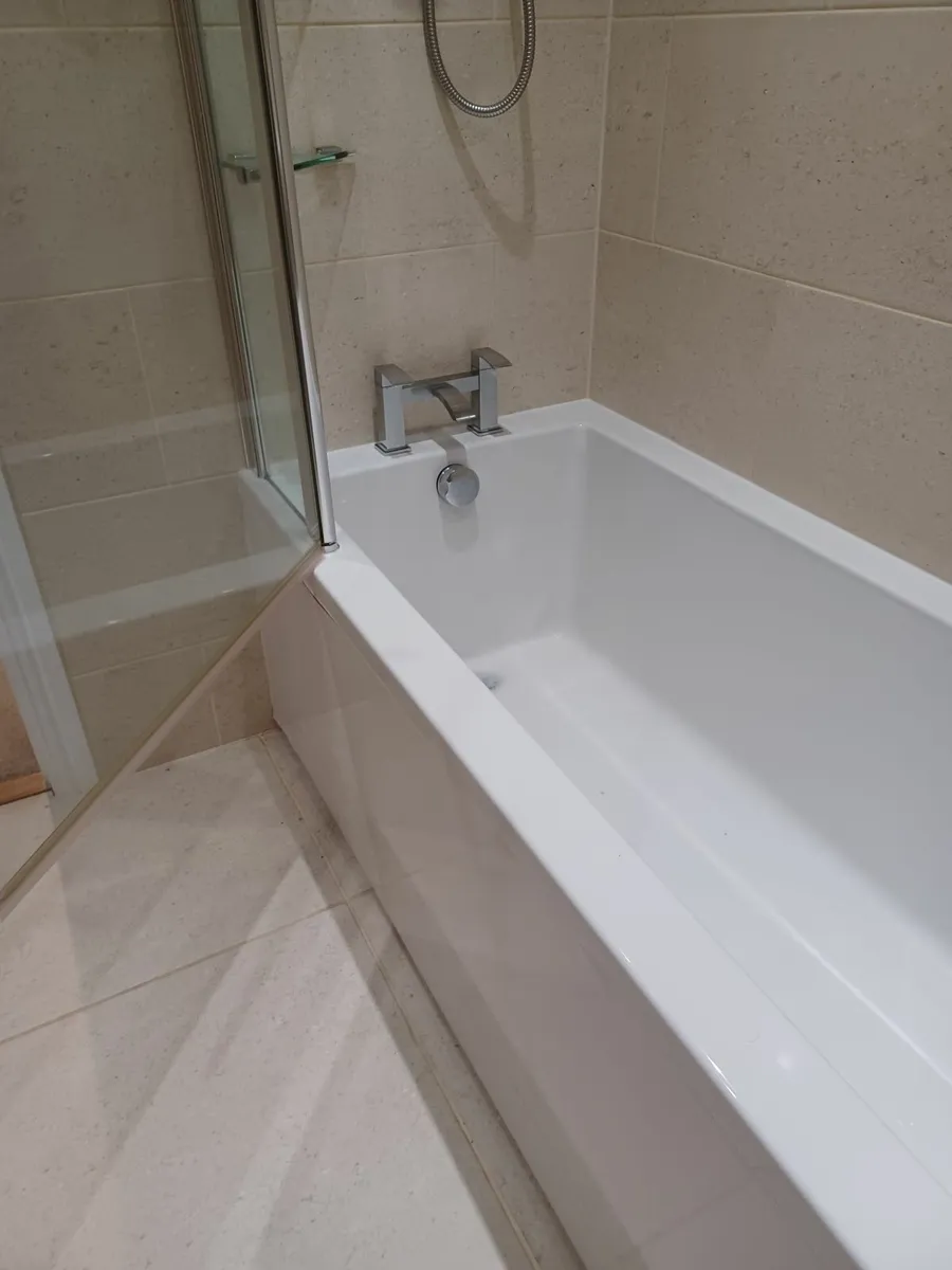 Bathroom  Equipment - Image 4