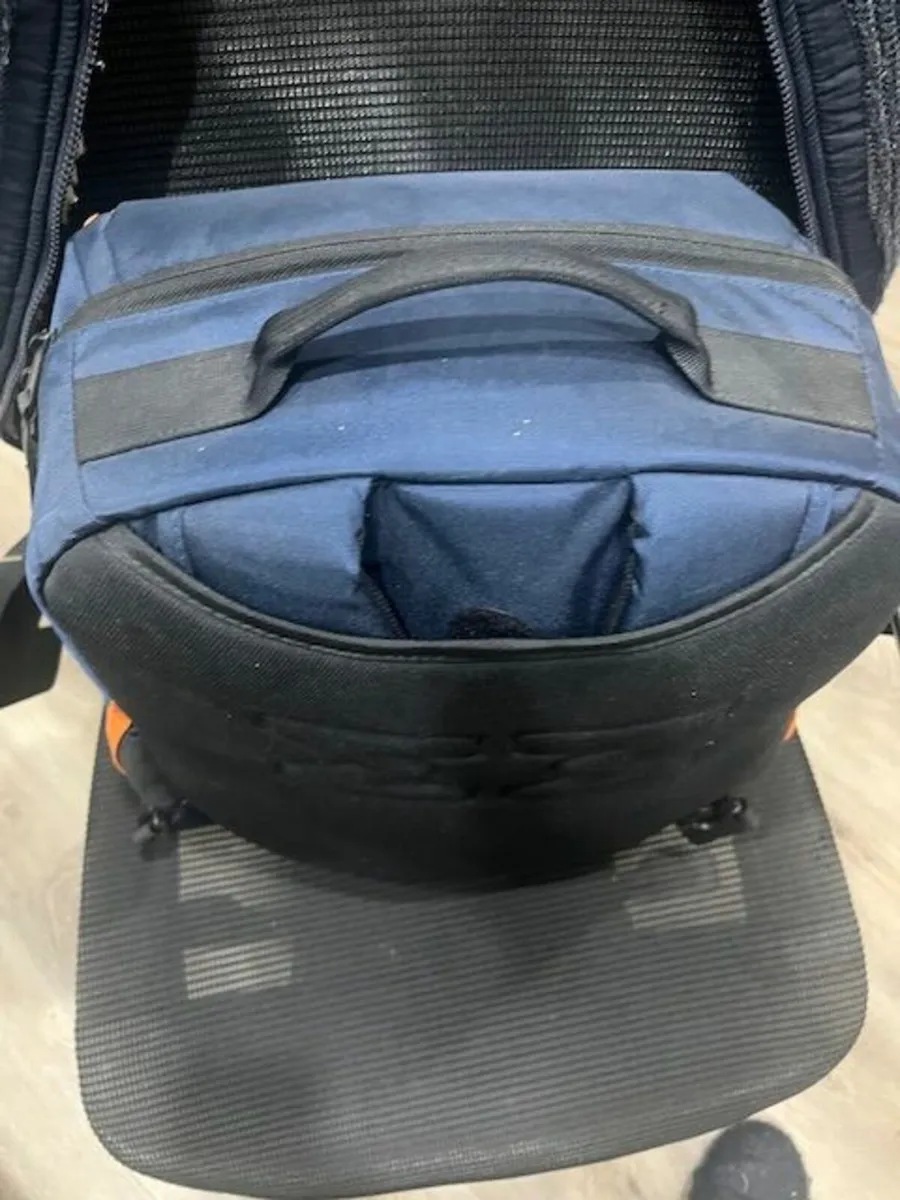 Minimeis child shoulder carrier - Image 2