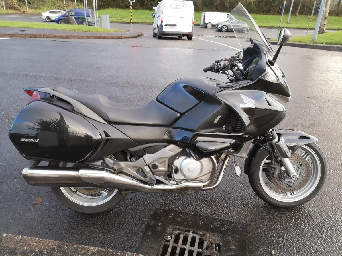 Honda Deauville 700 ABS DEPOSIT TAKEN - Image 4