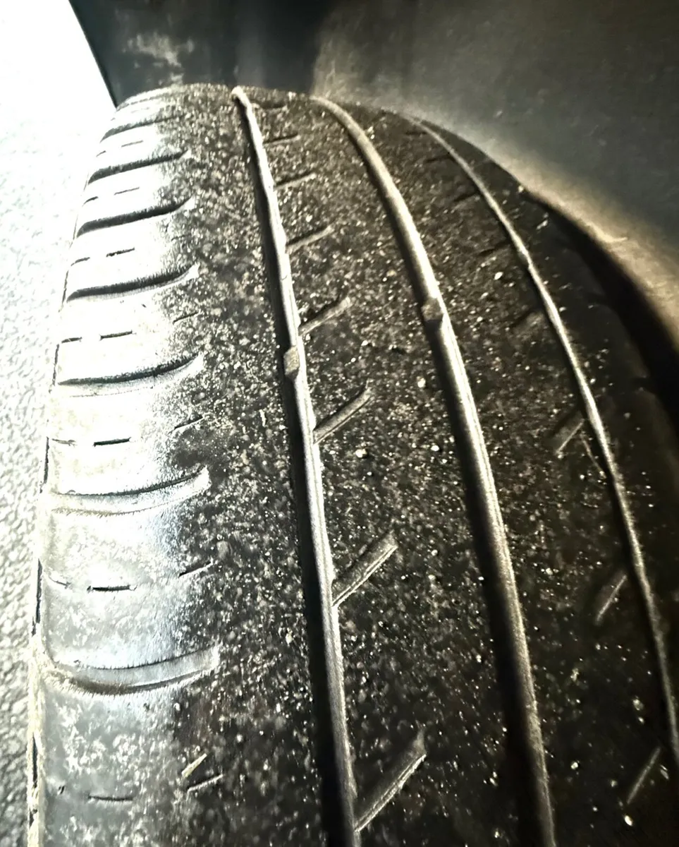 2009  4MOTION  Transporter  LWB    Tax & Tested - Image 2