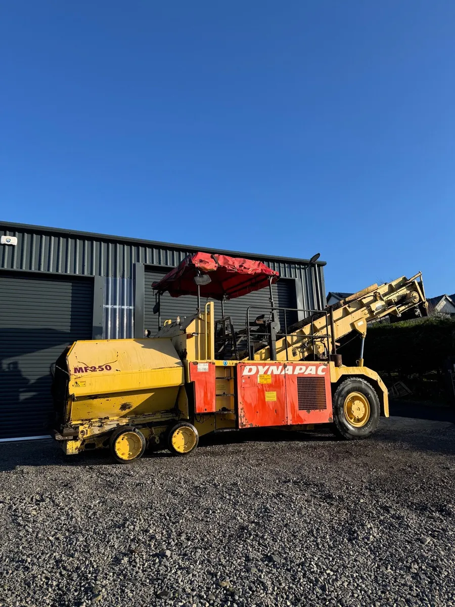 Dynapac MF250 asphalt/tarmac transfer - Image 1