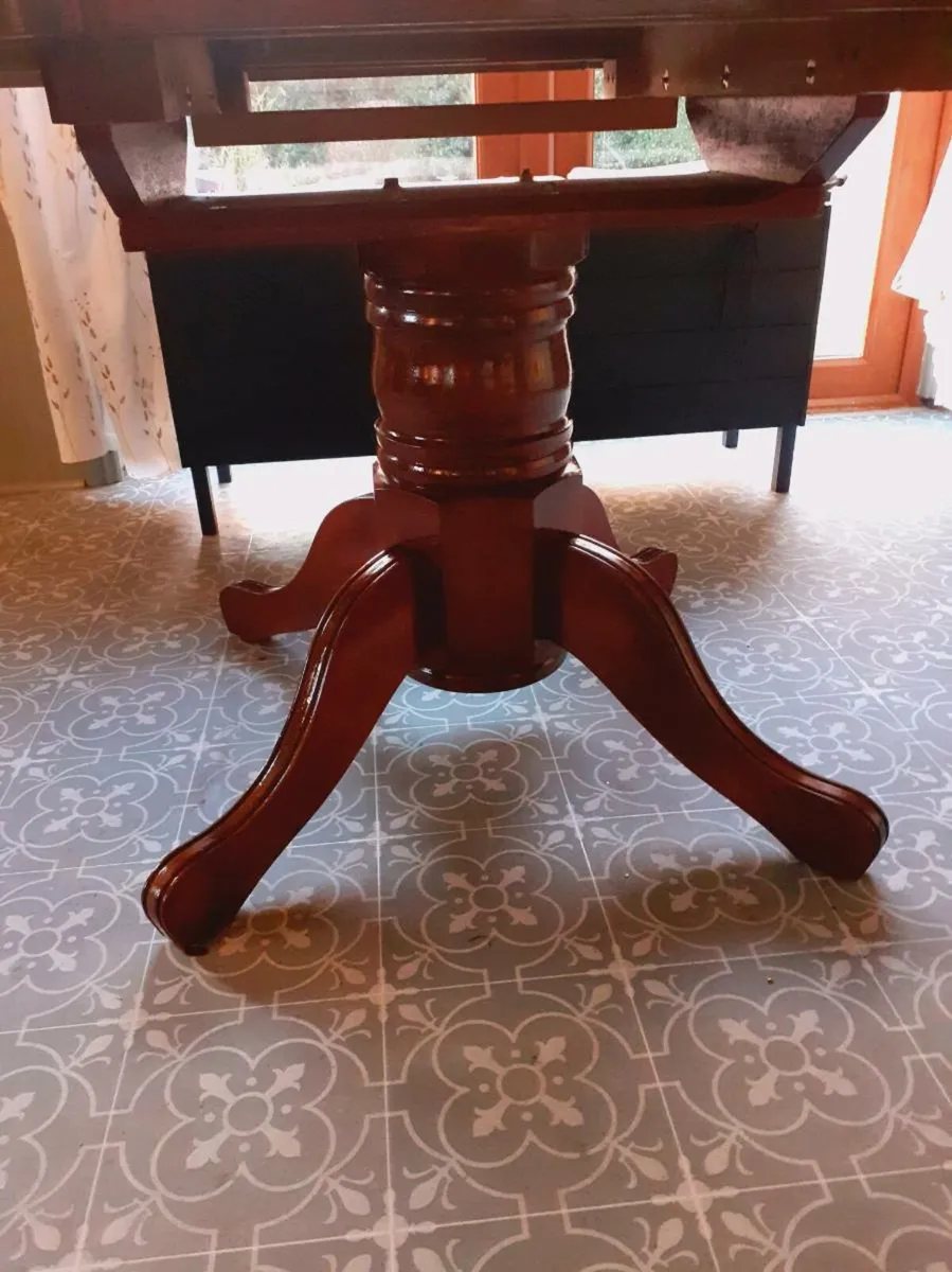 Kitchen Table - Image 2