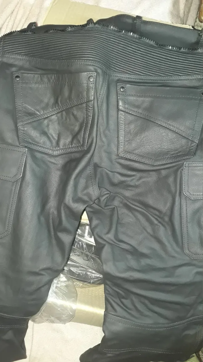 Büse Cargo Motorcycle Leather Pants - Image 3