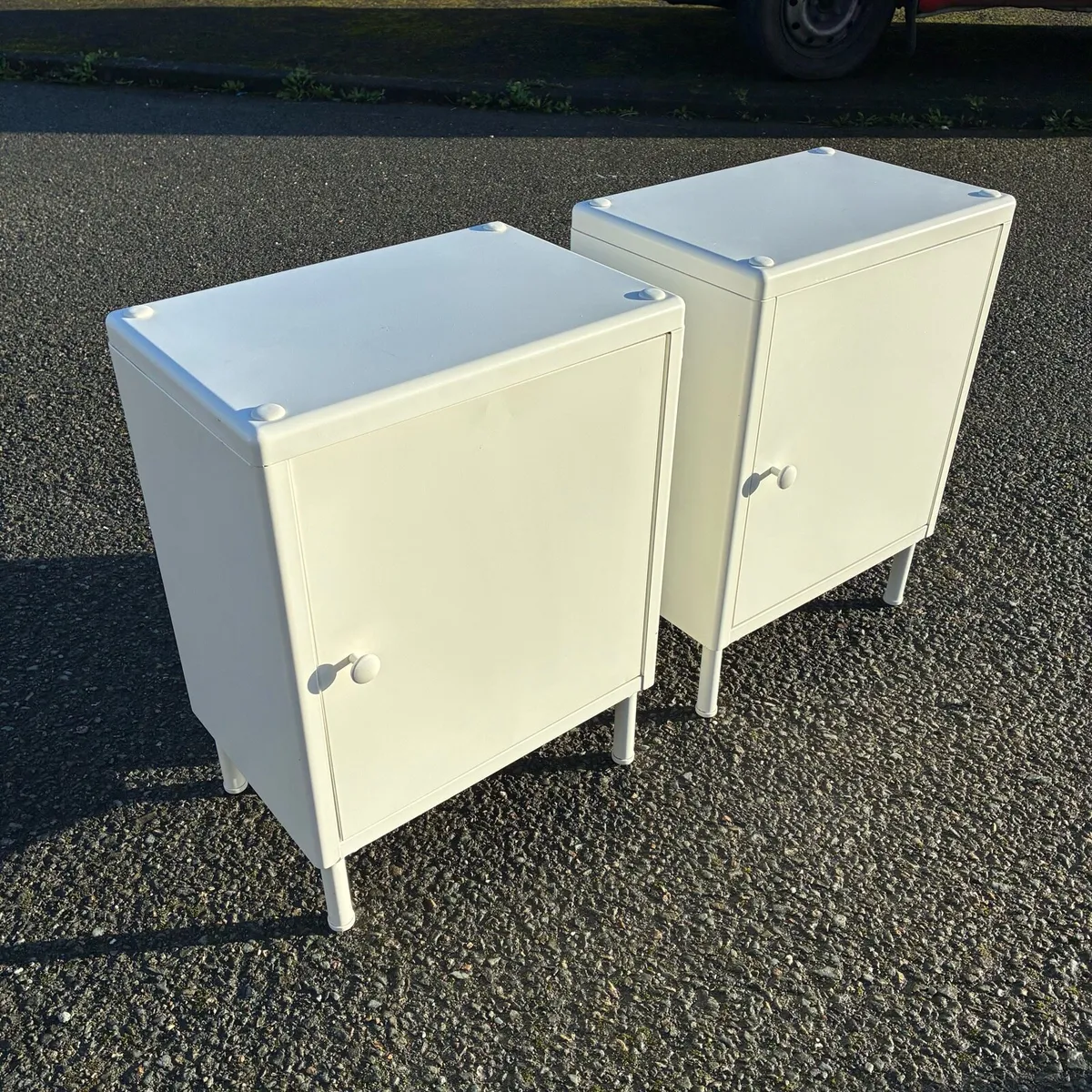 Two white Cabinets/ lockers - Image 2
