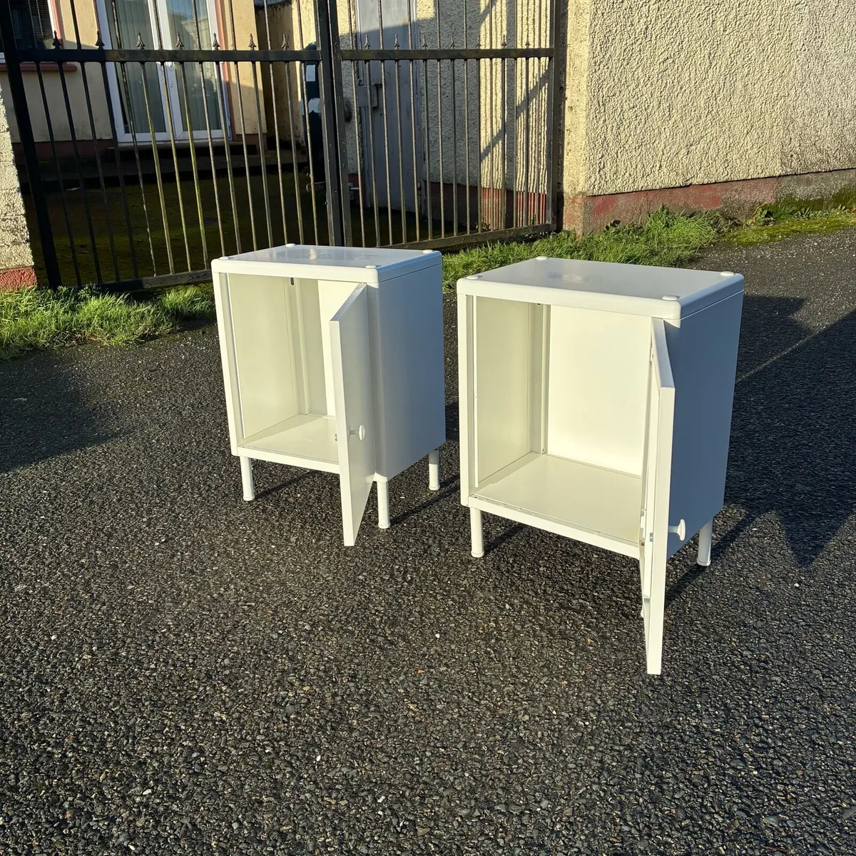 Two white Cabinets/ lockers - Image 4