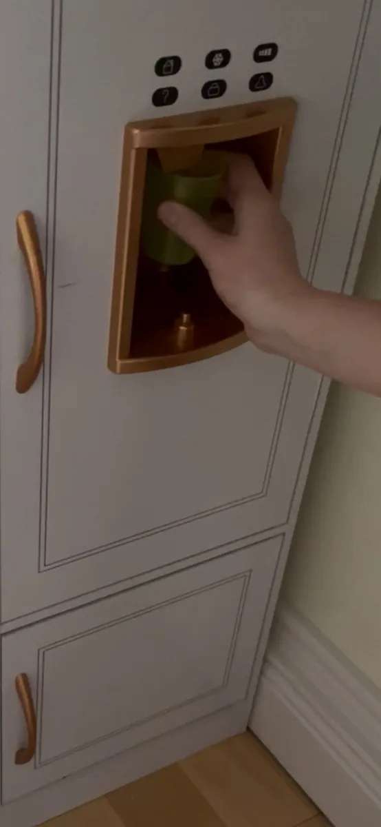 Dolls house - Image 2