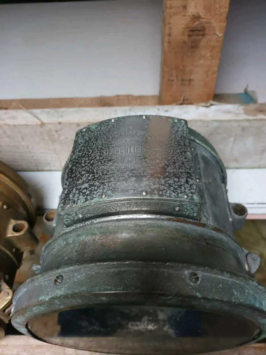 Veteran Car Headlamp Pair - Image 4