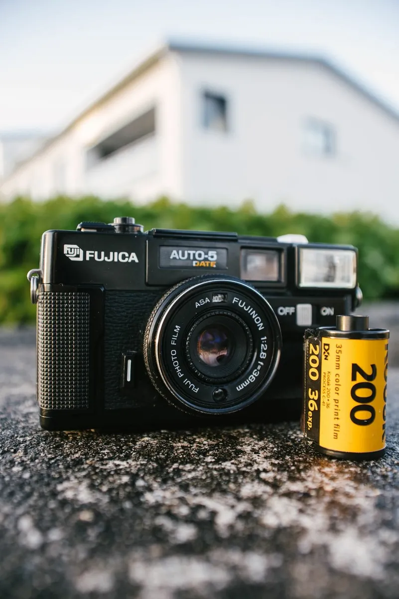 Fujica Auto-5 + Kodak Gold 200 - Image 1