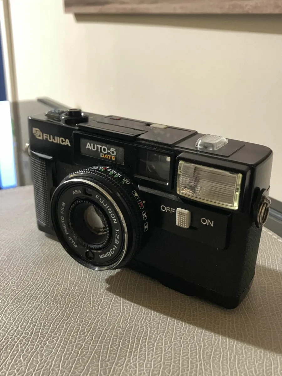 Fujica Auto-5 + Kodak Gold 200 - Image 2
