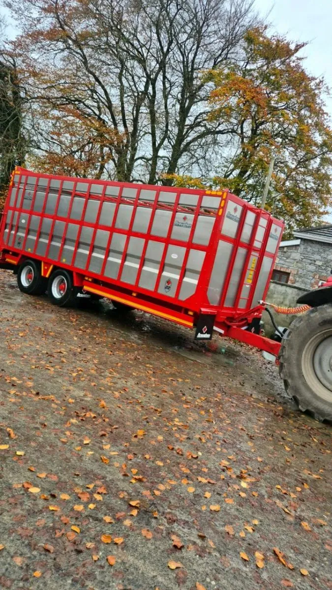 ⭐️⭐️22ft Broughan Livestock Trailer ⭐️⭐️ - Image 1
