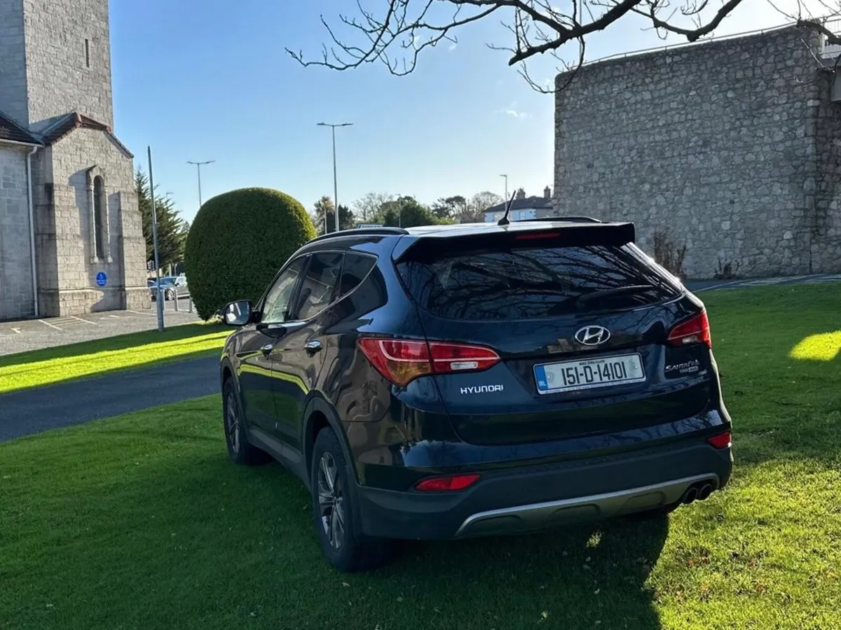 Hyundai Santa Fe 2015 four-wheel-drive new nct6/26 - Image 3