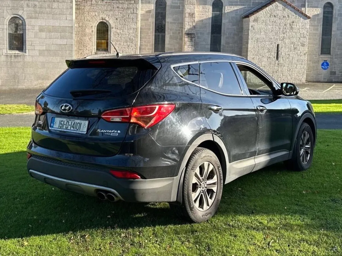 Hyundai Santa Fe 2015 four-wheel-drive new nct6/26 - Image 4