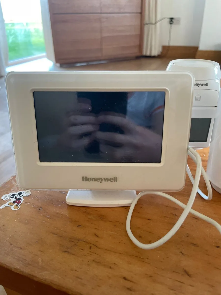 Honeywell Evohome controller kit - Image 3
