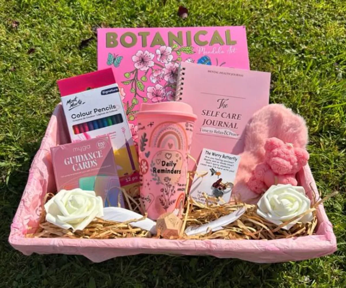 Christmas Gift Wellness Hampers - Image 1