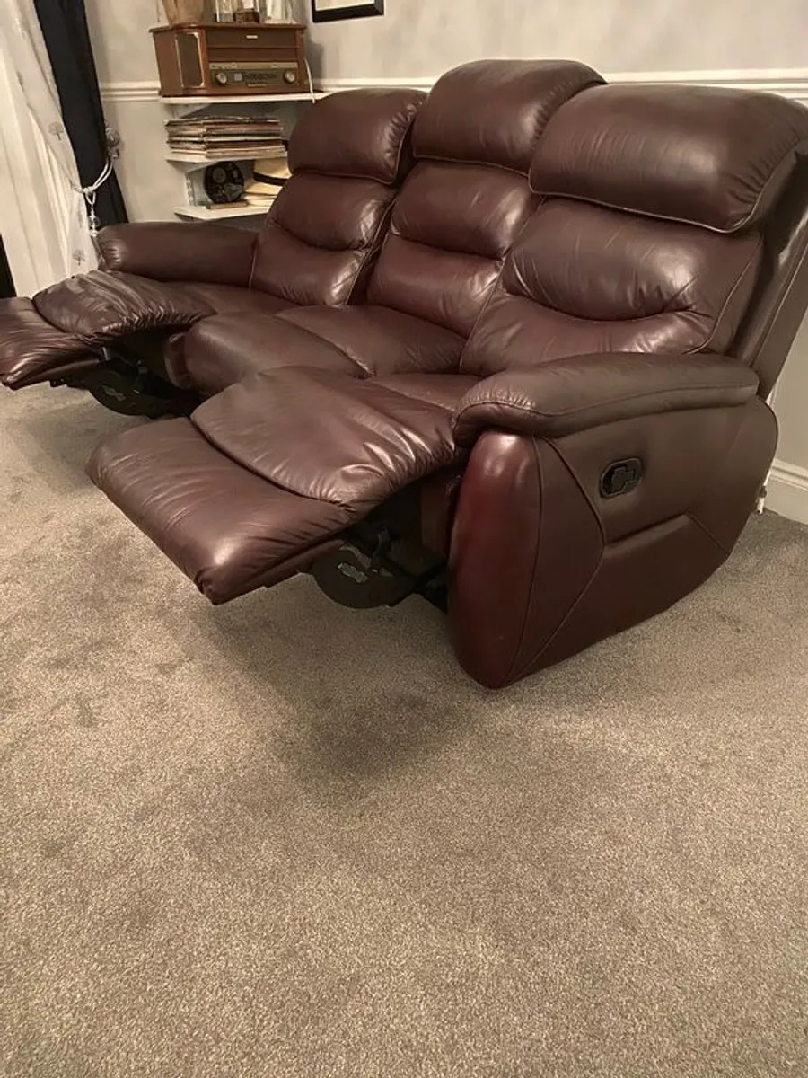 3 Seater leather reclining sofa - Image 2