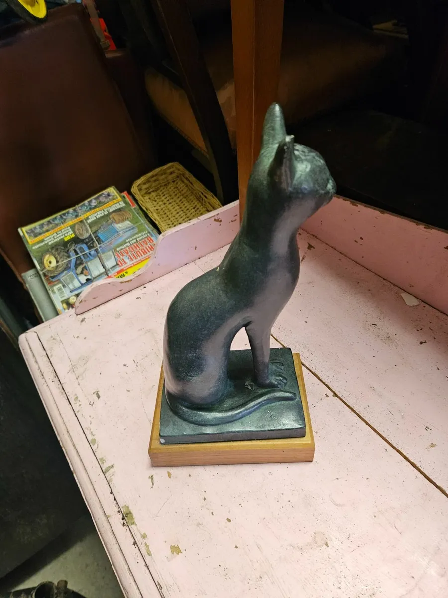 Vintage Austin Sculpture Cat - Image 4