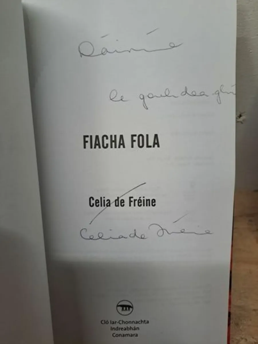 Irish poetry book 1st edition and signed - Image 3