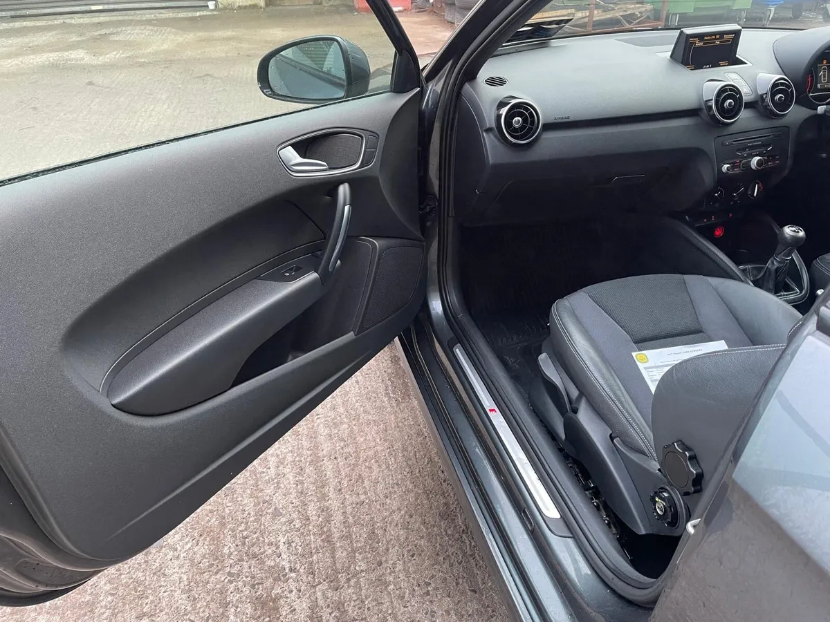 Audi A1 2015 S-Line - Image 4