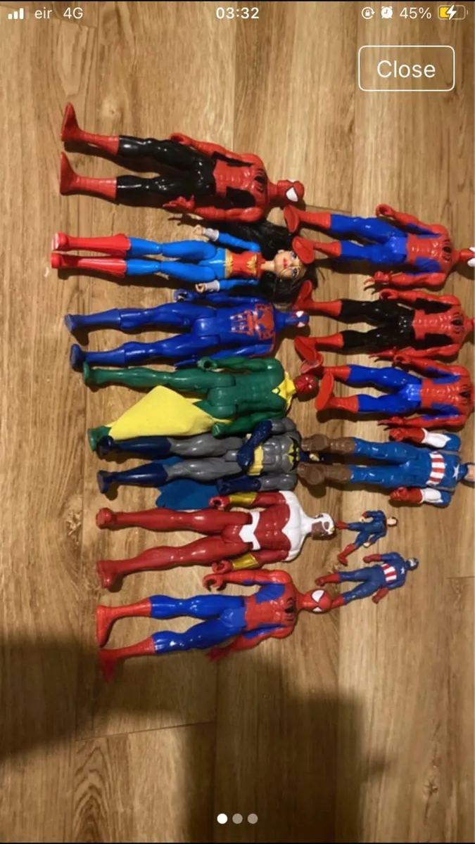 Bundle of superman figures