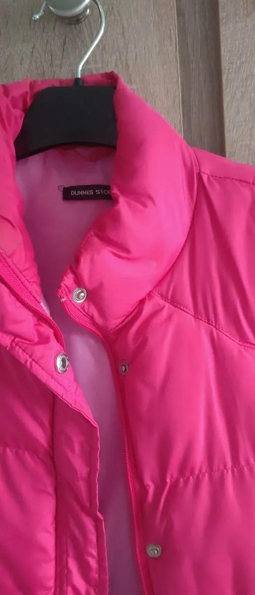 Pink warm vest gillet with pockets fits 6-8-small - Image 2